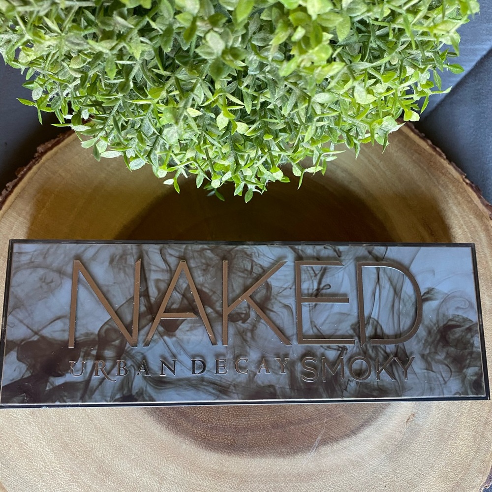 Urban Decay Naked Smoky